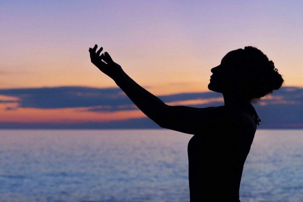 woman in horizon