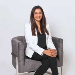 urmi-jani-portrait_small-phoenix-arizona-therapist